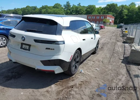 2023 BMW Ix M60 из США, поврежденный, VIN WB533CF00PCL52030